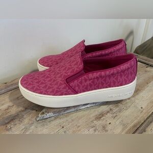 Michael Kors PINK Slide On Shoes